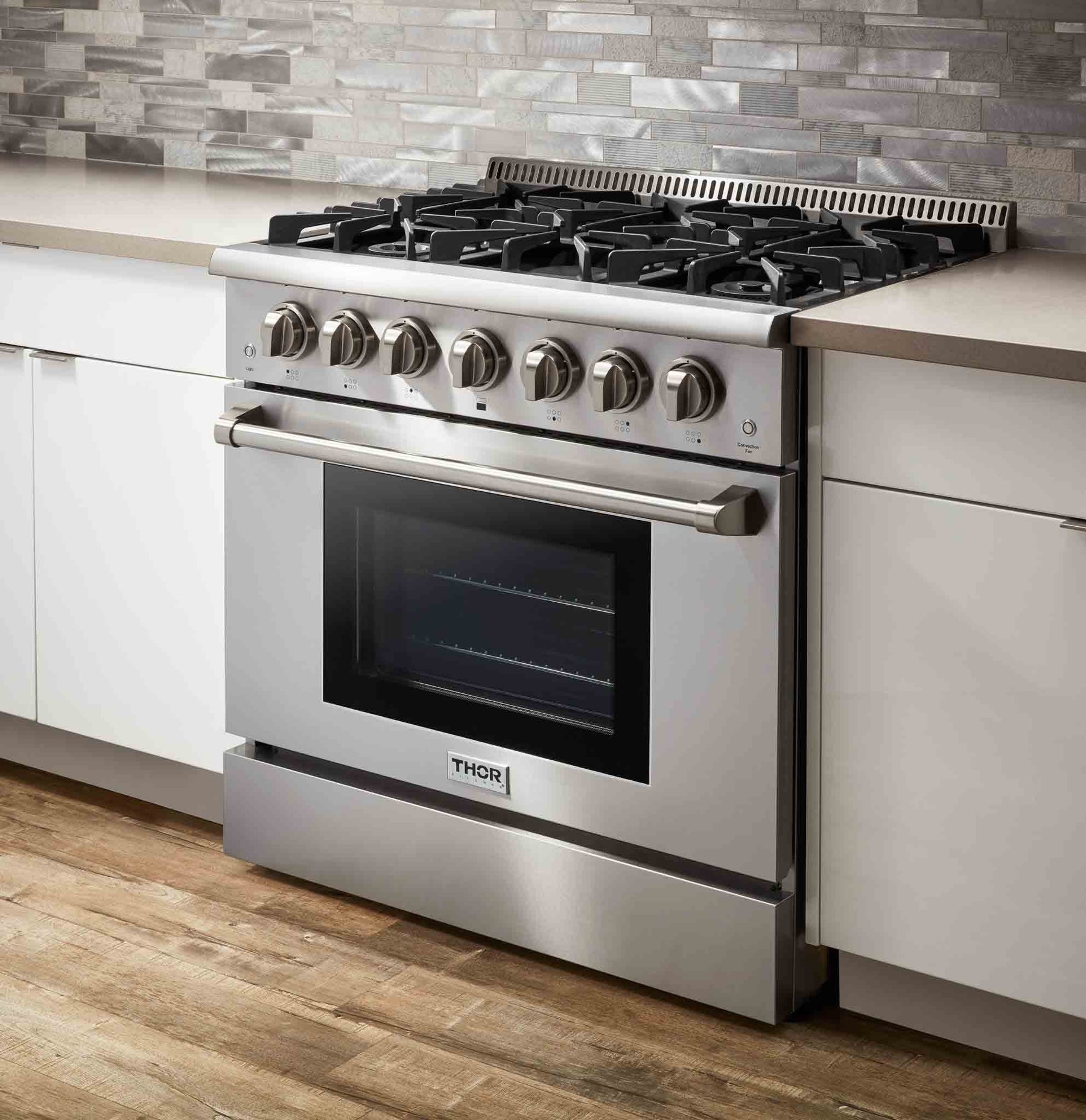 Thor Kitchen 36-inch HRG3618U professional gas range in stainless steel