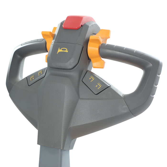 Xilin CTD15R-EN-130 full electric stacker in warehouse use