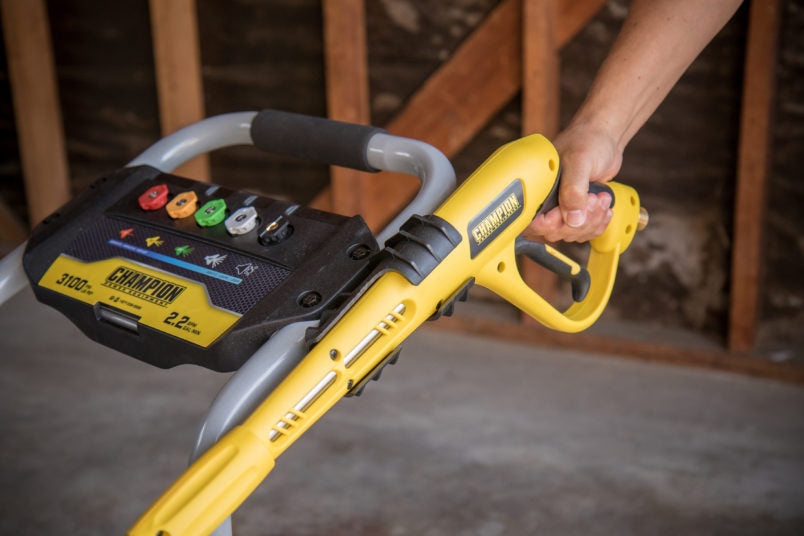 Champion 100780 Pressure Washer Gas Champion Engine 3100 PSI 2.2 GPM New - Close-Up