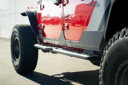 DV8 Offroad 2020-2026 Jeep Gladiator JT Rock Skins – installed on vehicle, image 2 of 13