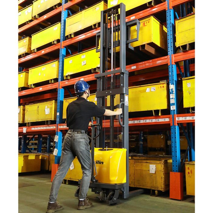 Xilin CDD15BE-118 semi-electric stacker control handle close-up
