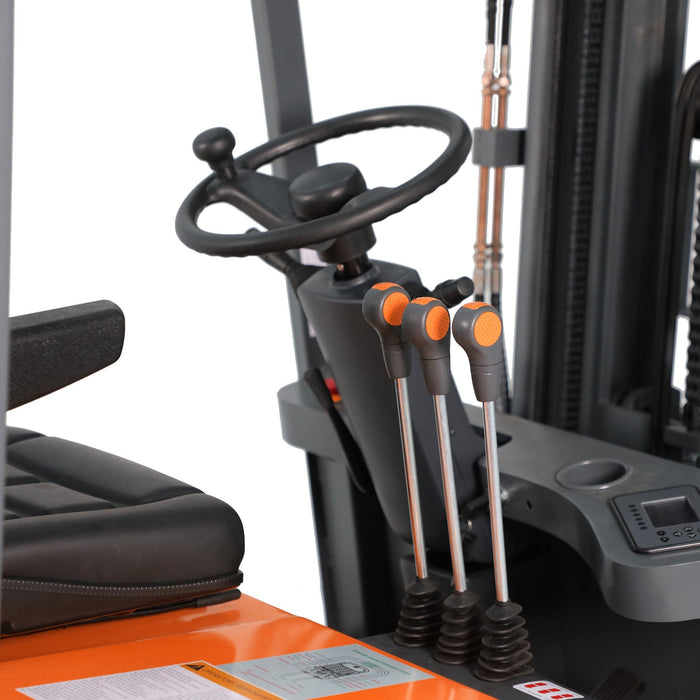 Xilin CPD15SE-197 3 wheel electric forklift in warehouse use