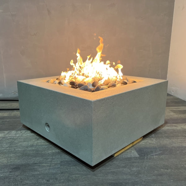Starfire Designs Gravity 36" Square Concrete Gas Fire Pit - Rustic Natural Grey - IN STOCK Starfire Designs