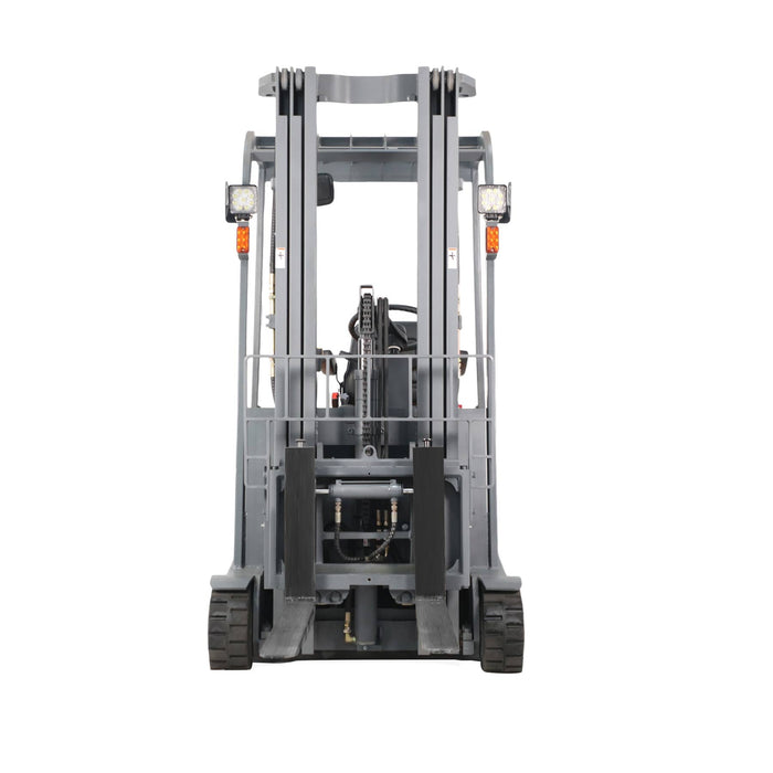 Xilin CPD15SE-Li-189 3 wheel electric forklift control handle close-up