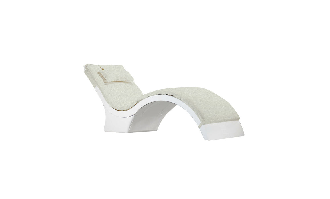 Ledge Lounger Signature Chaise Deep Cushion With Pillow — Standard Fabric-4651 Silver