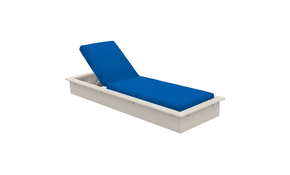 Ledge Lounger Echo Chaise — Cloud Base-4601 Pacific Blue Fabric