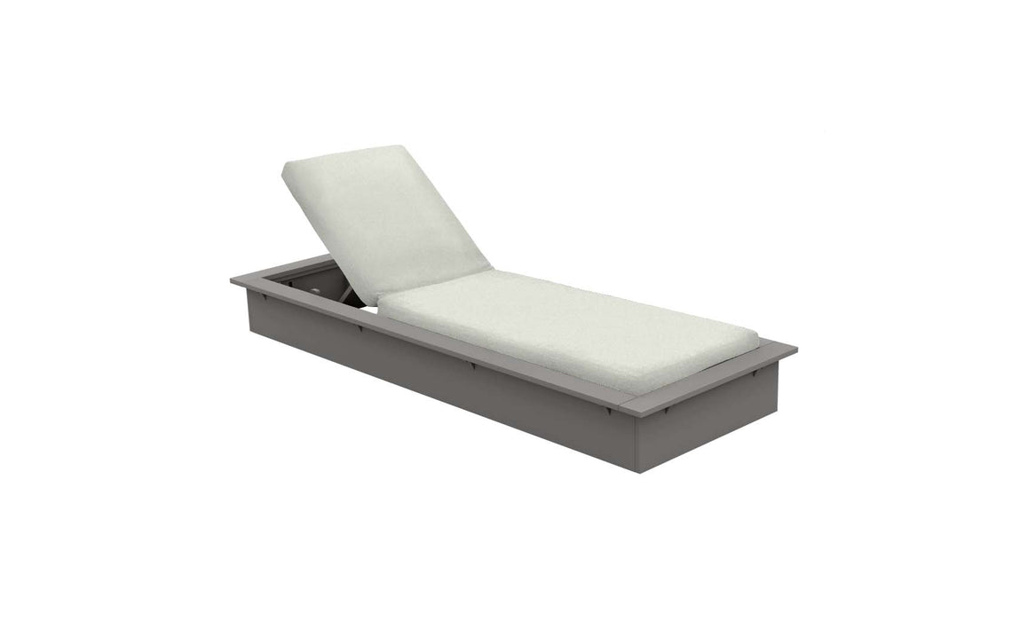 Ledge Lounger Echo Chaise — Gray Base-4651 Silver Fabric