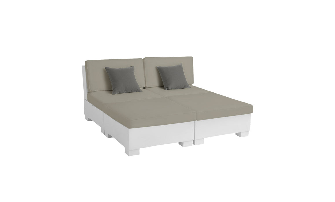 Ledge Lounger SG 4 Piece Sunchair — White Base-4630 Cadet Grey Fabric