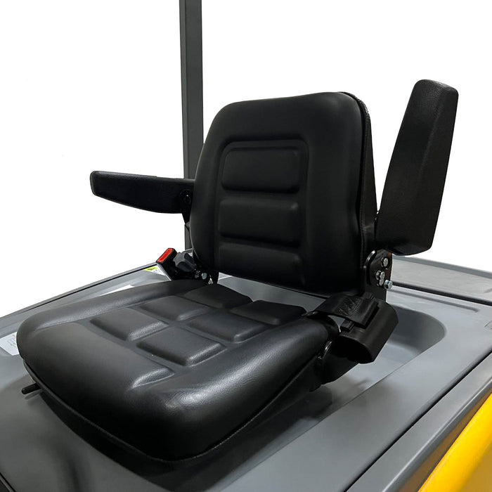 Xilin FB30R-197 4 wheel electric forklift in warehouse use