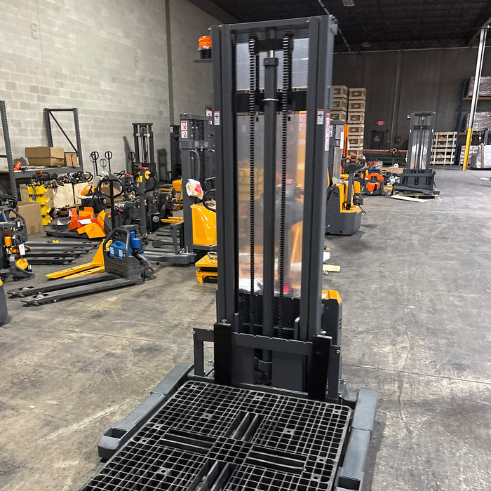 Xilin CTD15R-EN-98 full electric stacker side profile view