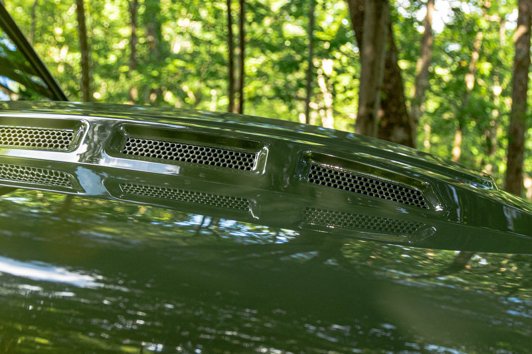 DV8 Offroad 2018-2026 Jeep Wrangler JL & Gladiator JT Heat Dispersion Hood – installed on vehicle, image 8 of 19