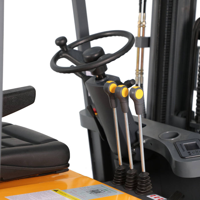 Xilin CPD15SE-Li-189 3 wheel electric forklift mast and lift detail