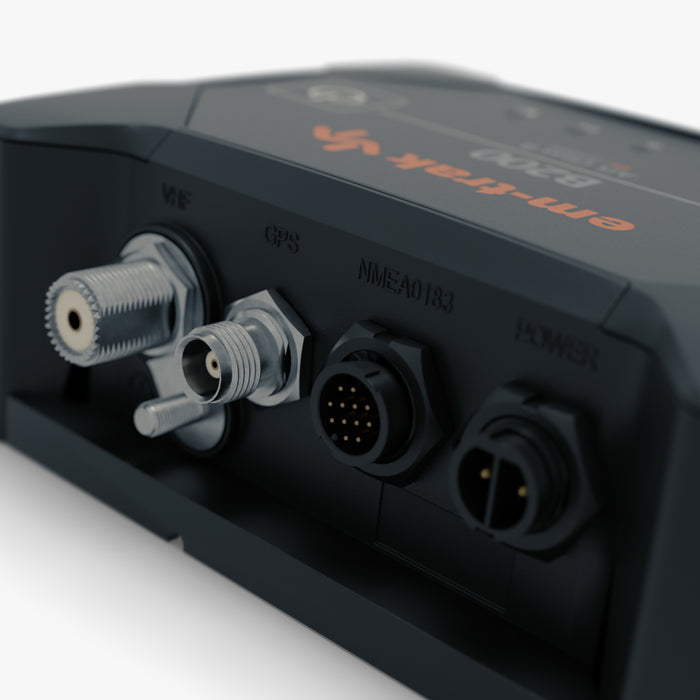 em-trak B200 connector panel close-up