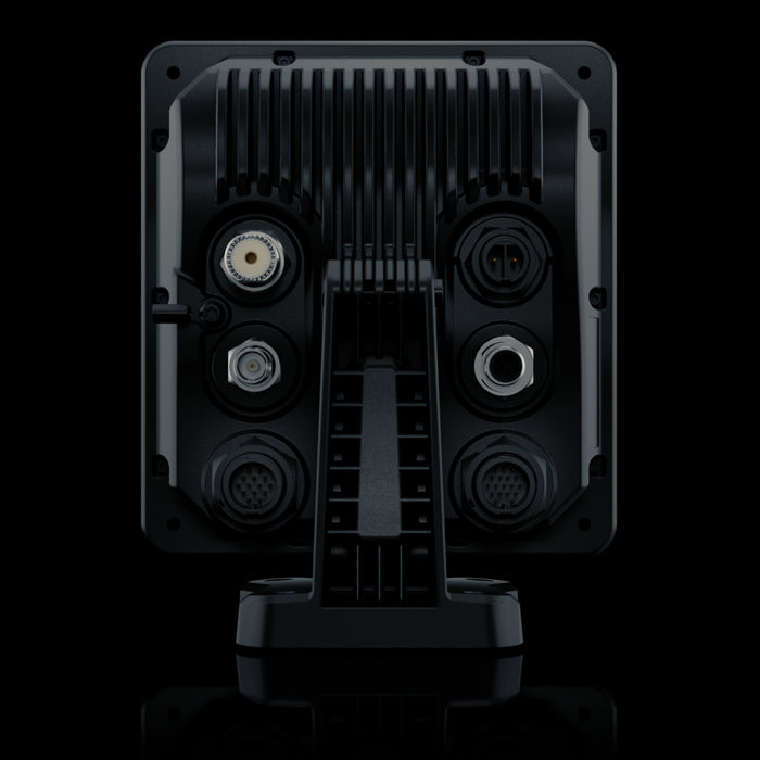 em-trak B400 rear panel connectors