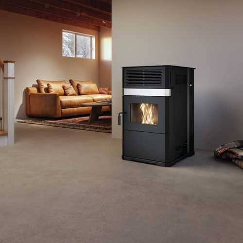 Drolet ECO-65R pellet stove - front view