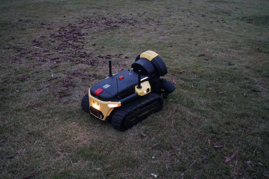 Yarbo Robotic Leaf Blower – Autonomous Smart Outdoor Blower for Yard, Driveway & Large Property Cleanup
