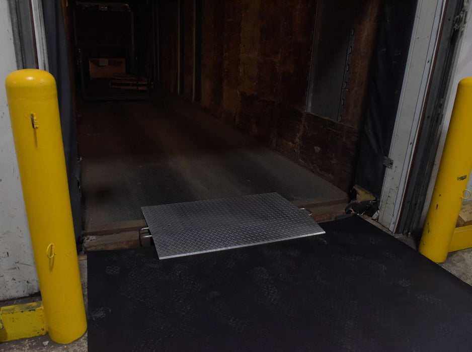 Vestil E-4830 aluminum economizer dock plate usable - view 4