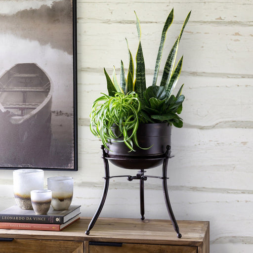 Park Hill Collection Lodge Portal Metal Stand and Pot, Short ECM20156 Park Hill Collection