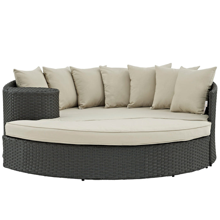 Sojourn Outdoor Patio Sunbrella® Daybed by Modway - detail close-up