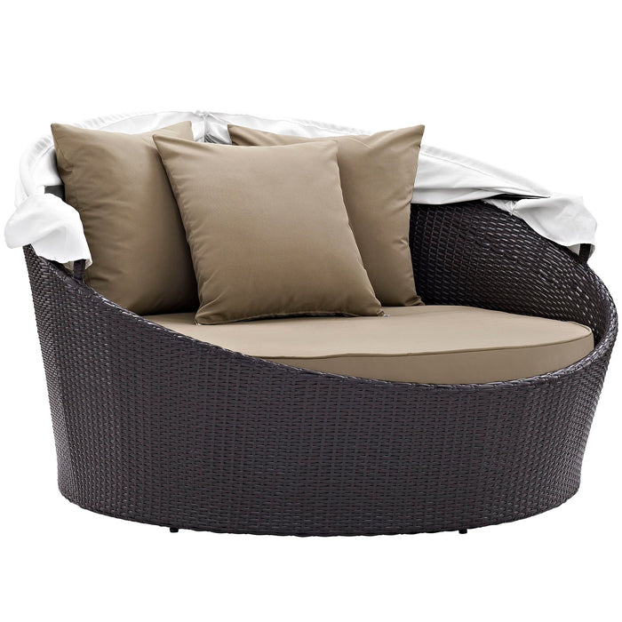Convene Canopy Outdoor Patio Daybed - detail close-up