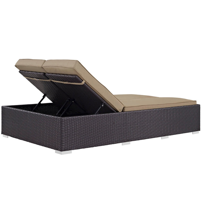 Convene Double Outdoor Patio Chaise - detail close-up