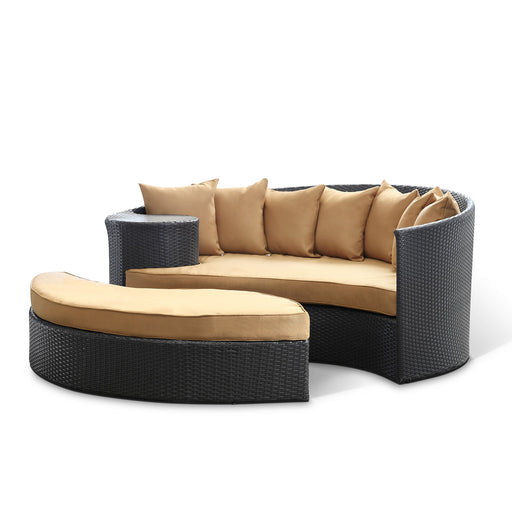 Taiji Outdoor Patio Wicker Daybed - alternate angle view