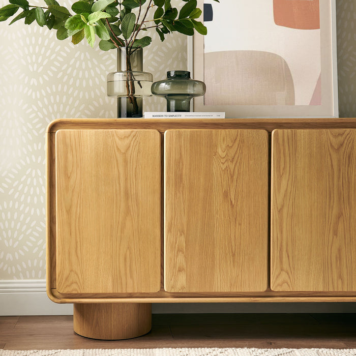 Lumo 4-Door Accent Cabinet Oak