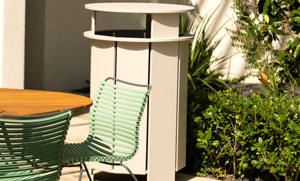 Ledge Lounger Mainstay Industrial Round Trash Bin with Liner — view 2