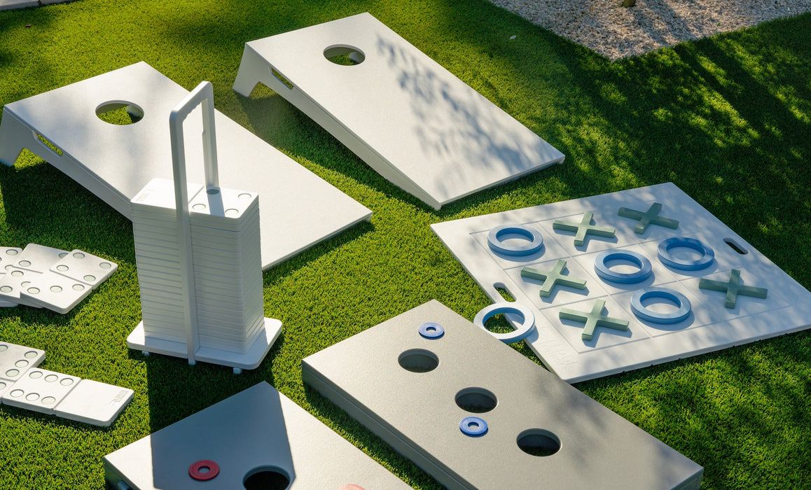 Ledge Lounger Cornhole Toss — view 8