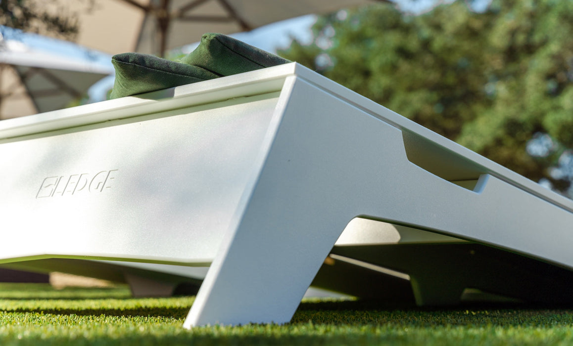 Ledge Lounger Cornhole Toss — view 6
