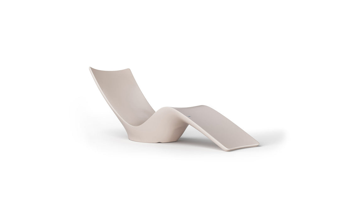 Ledge Lounger Autograph Chaise — Cloud