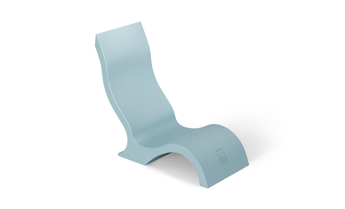 Ledge Lounger Signature Chair — Frost