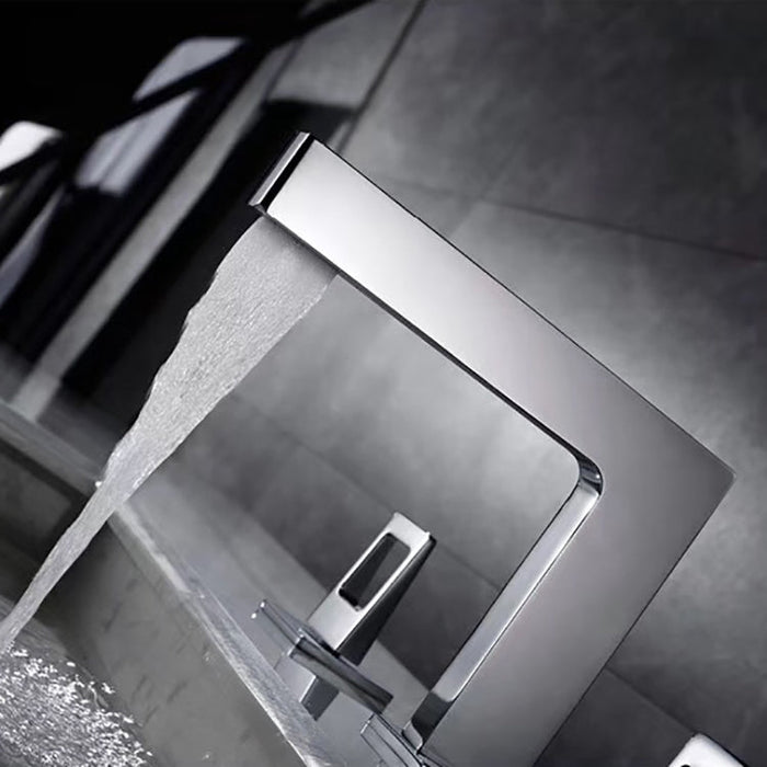wonderland shower inc Chrome 3-Hole, Dual Handle Widespread Bathroom Faucet with Pop-Up Drain - Close-Up