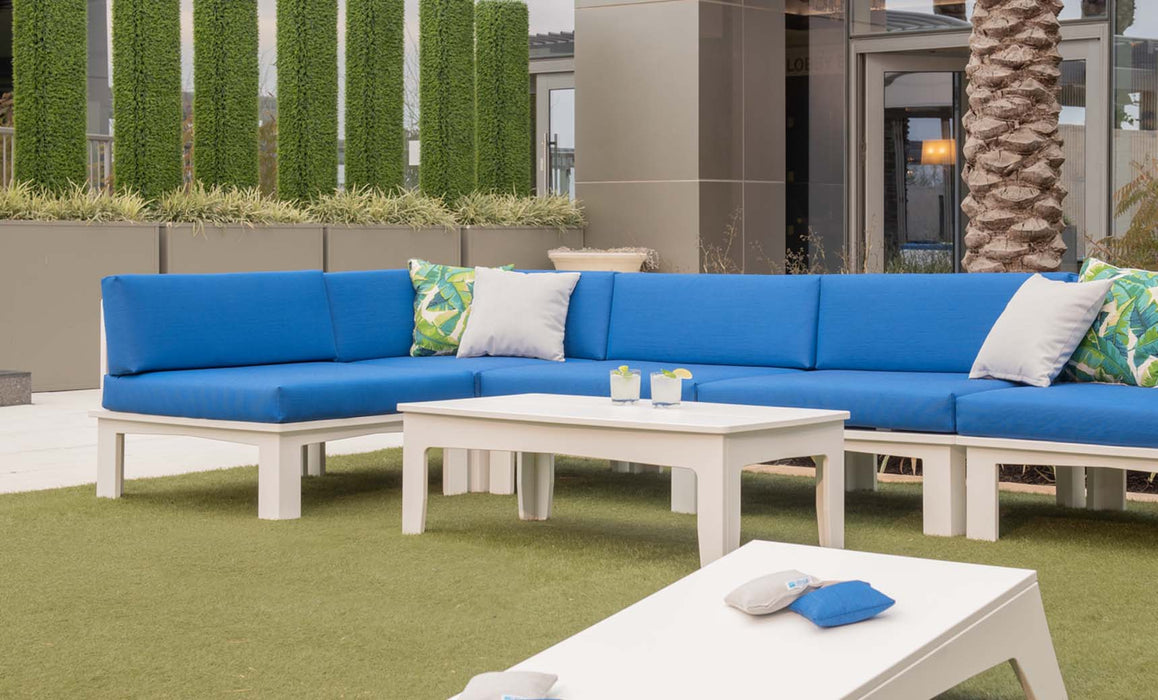 Ledge Lounger Mainstay Sectional Corner — view 4