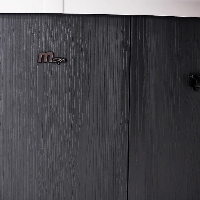 MSpa Denver hot tub interior seating
