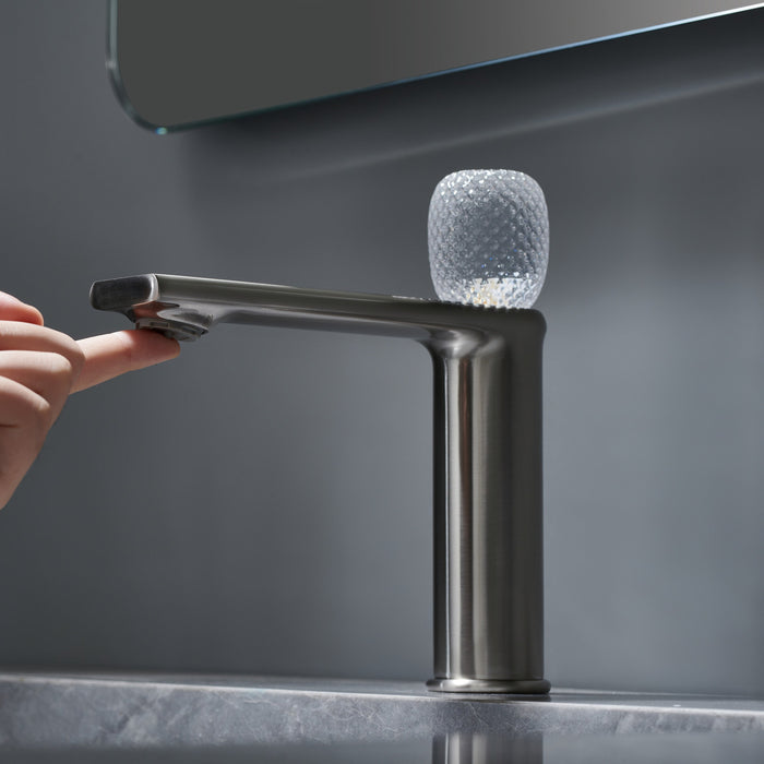 wonderland shower inc Lumina crystal Single Handle Single Hole Bathroom Sink Faucet with Pop up drain overflow - Dimensions