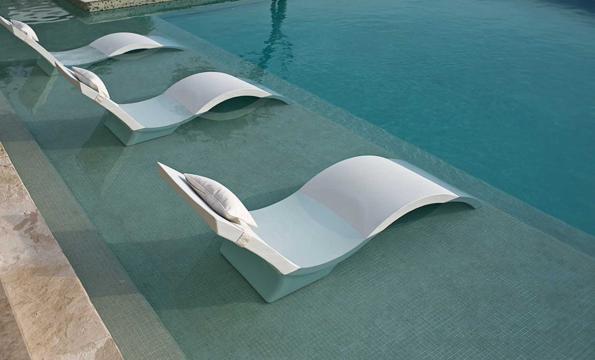 Ledge Lounger Signature Chaise Deep — view 6
