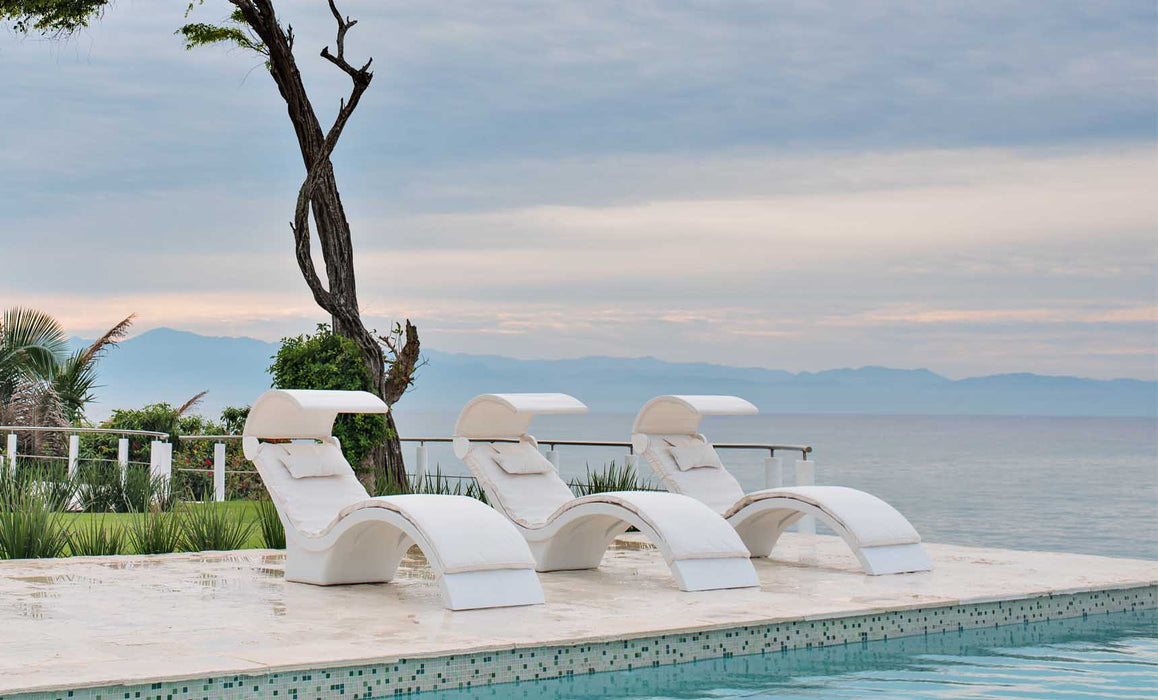 Ledge Lounger Signature Chaise Deep — view 8