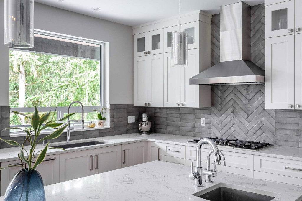 48 inch 750 CFM Wall Mount Range Hood - VICTORY Twister