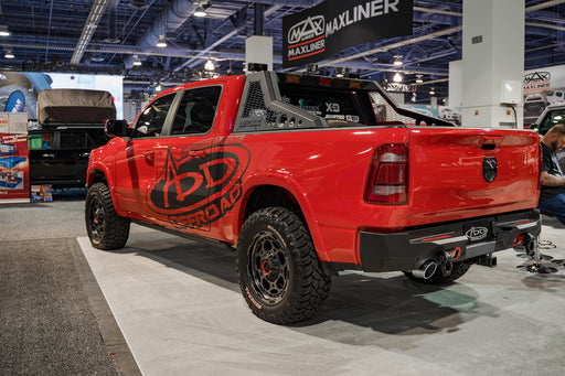 Addictive Desert Designs 2017-2025 Ford HoneyBadger Chase Rack Heritage – on the trail, image 2 of 5