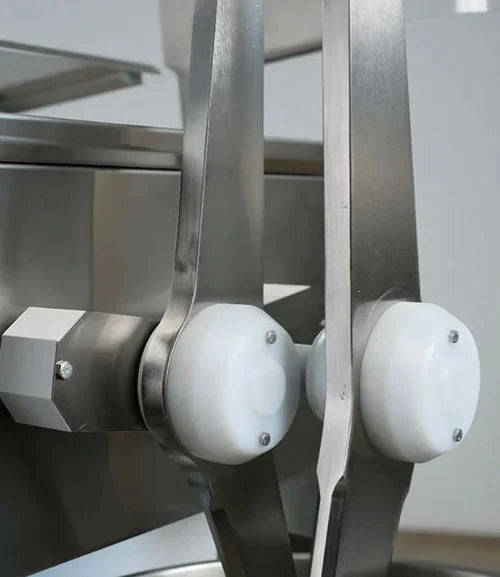 AMPTO Twin Diving Arms Mixer 123-1/2 lb dough capacity 208-220v/60/1-ph - IBT55INV AMPTO