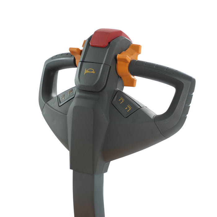 Xilin CPD15W-II-118 counterbalanced stacker in warehouse use