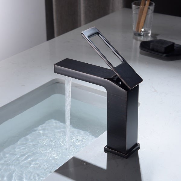 Cascada Aosta Sleek Single-Handle Faucet - Oil Rubbed Bronze with Streamlined Design - Detail View