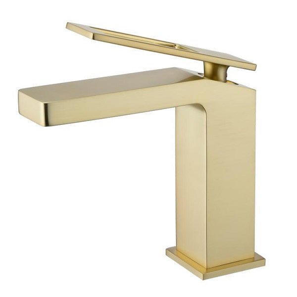 Cascada Aosta Contemporary Single-Handle Faucet - Brushed Gold, Streamlined Design - Lifestyle View