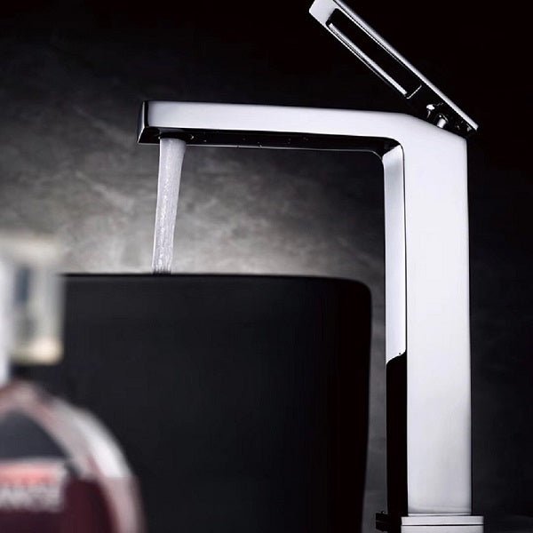 Cascada Aosta Single-Handle Vessel Faucet - Sleek Design in Polished Chrome Finish - Detail View