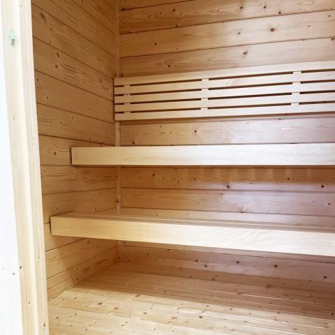 Green Vista Living SaunaLife Model G2 Outdoor Home Sauna Kit | 4 Persons - Close-Up