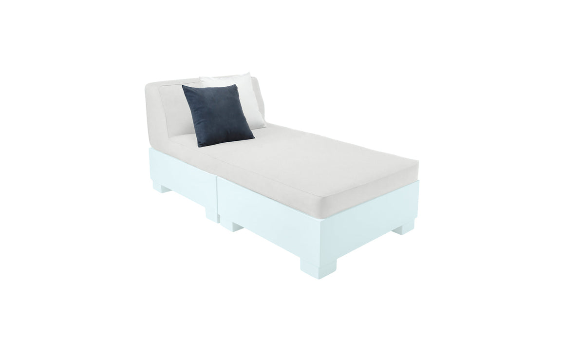 Ledge Lounger Affinity Two Piece Sun Chair — Frost Base-4651 Silver Fabric