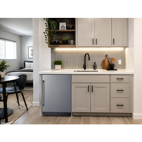 Summit 24" Wide Refrigerator-Freezer with Factory-Installed Icemaker (FFRF5IM) view 2