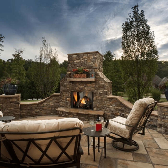 Majestic Courtyard Vent-Free Outdoor Natural Gas Fireplace Majestic