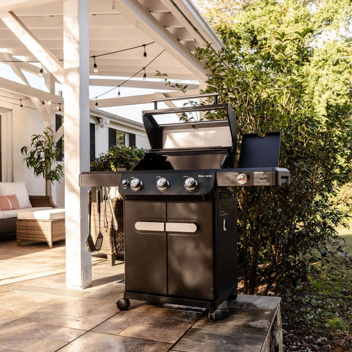 Monument Grills Mesa 325 | Black Propane Gas Grill 3 Burner Grill - Detail View